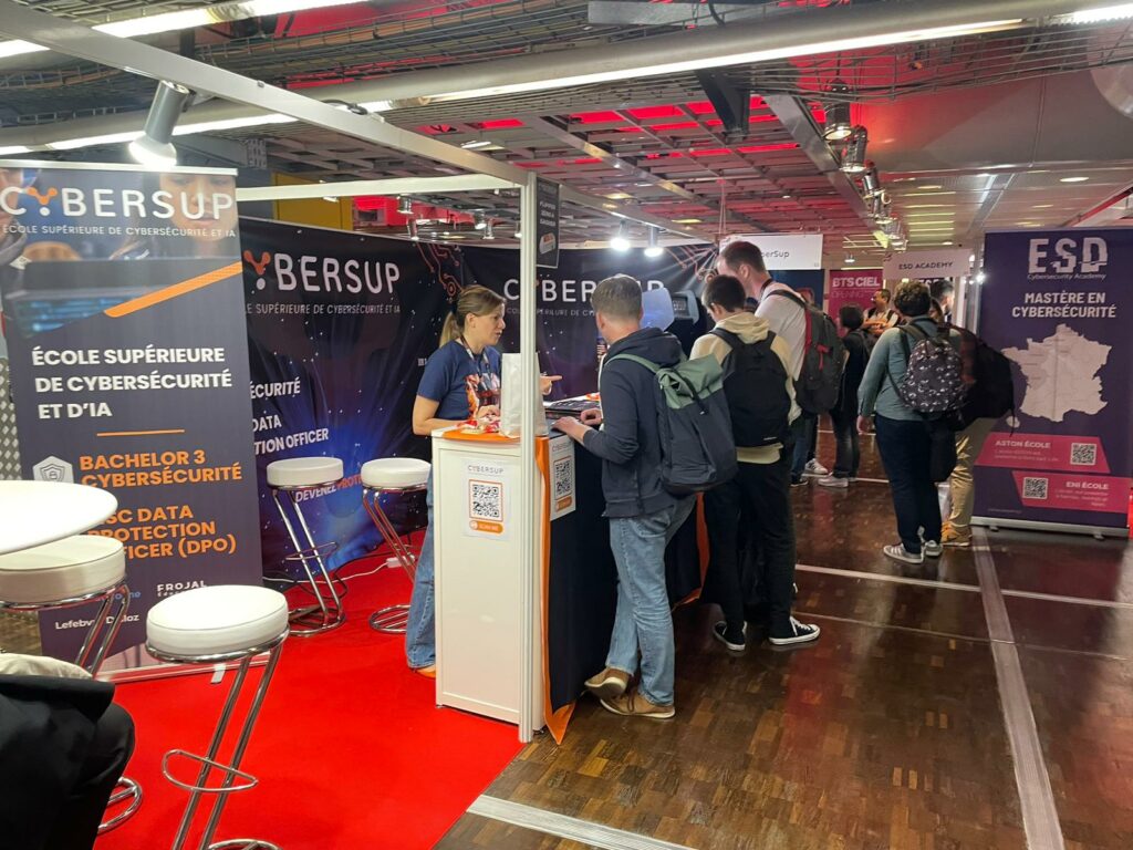 image d'un stand de salon étudiant